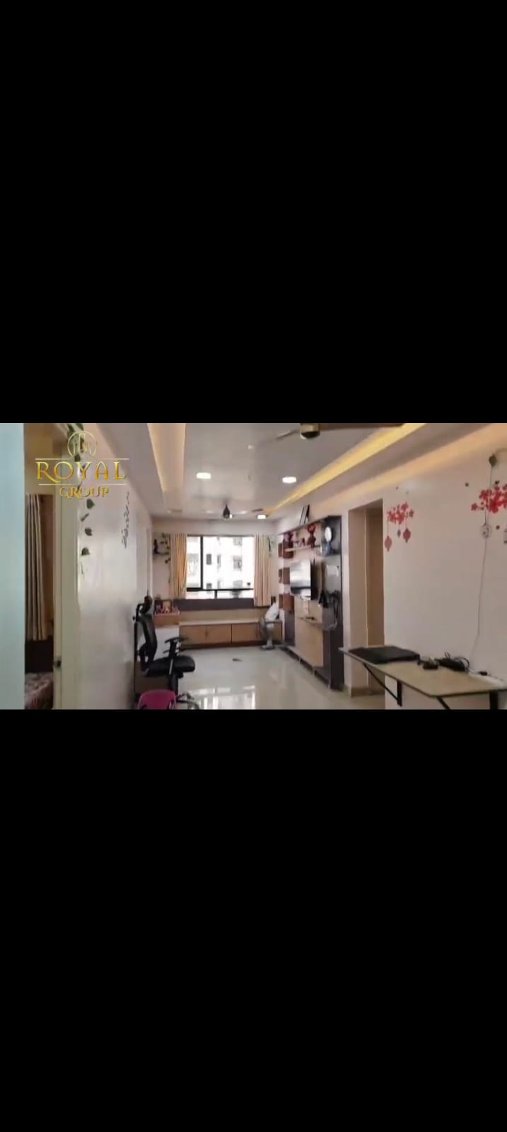 1 BHK FLAT IN CROWN New